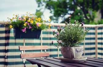 Ajouter une touche de couleur à votre balcon